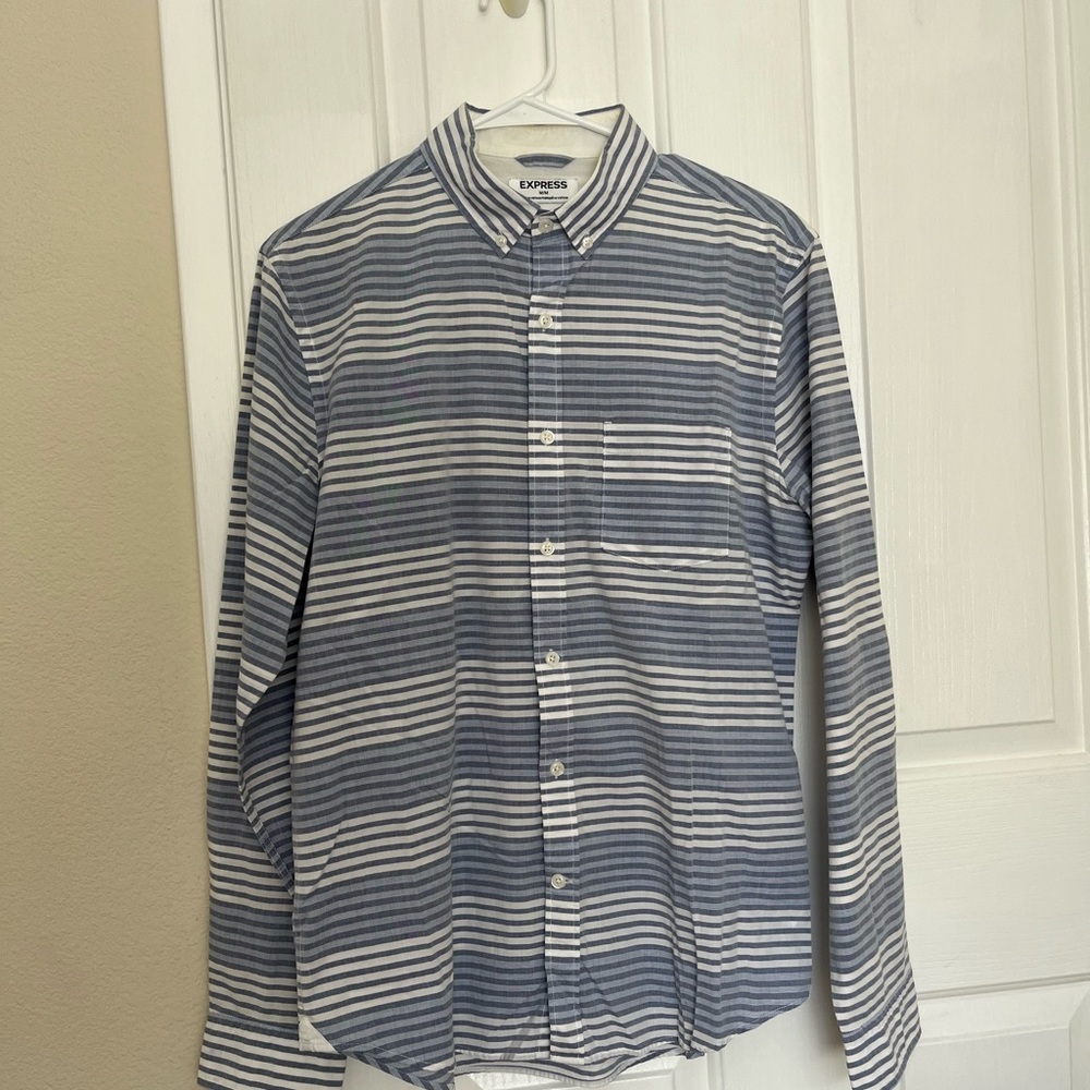 Express Men's Navy and White Striped Button-Down Shirt